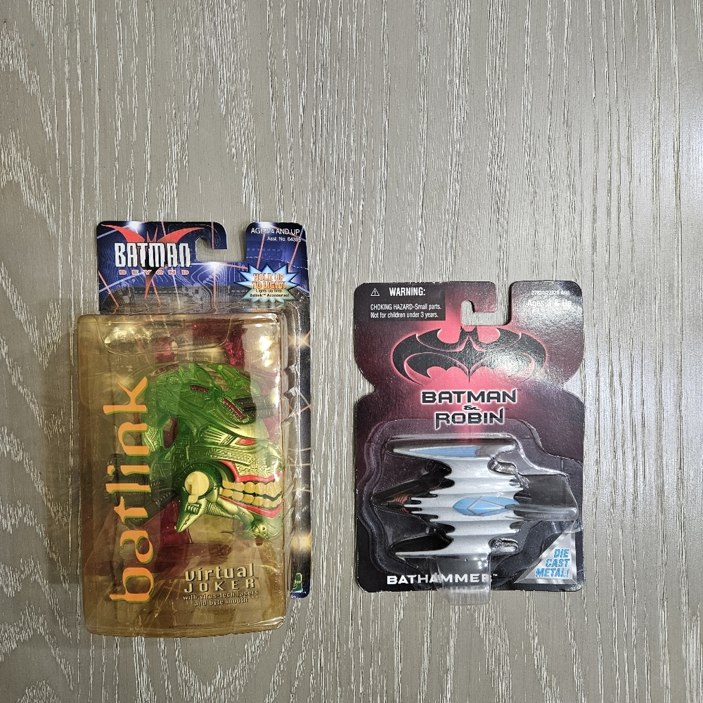 1999 Hasbro Batman Beyond Power Cape Batman Action Figure New Sealed Package